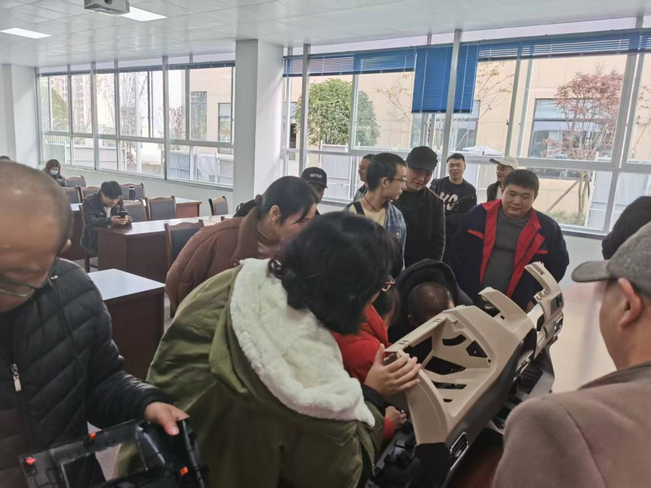 微信图片_2025-12-03_100127_306.png